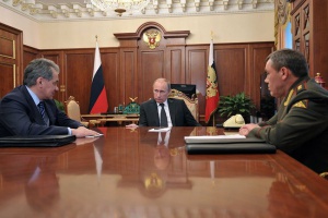 Sergey_Shoigu,_Vladimir_Putin,_Valery_Gerasimov_(2013-01-29)_The Presidential Press and Information Office