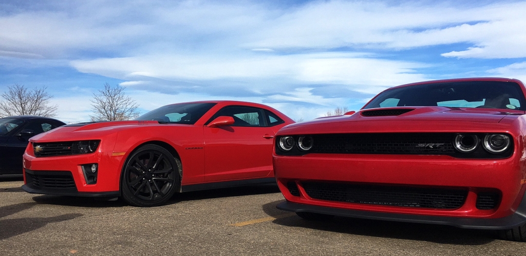 chevrolet camaro vs dodge challenger hellcat