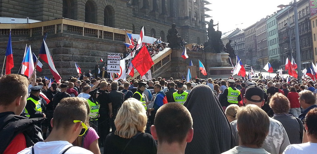 Anti imigration rally Prague Novis M commons.wilimedia.org  e1469538537841