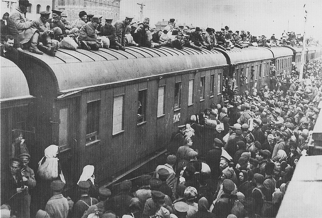 Refugees on a roof of a train in Ukrainian SSR during the famine period of 1932-1933, source The Ukrainian Museum Archives