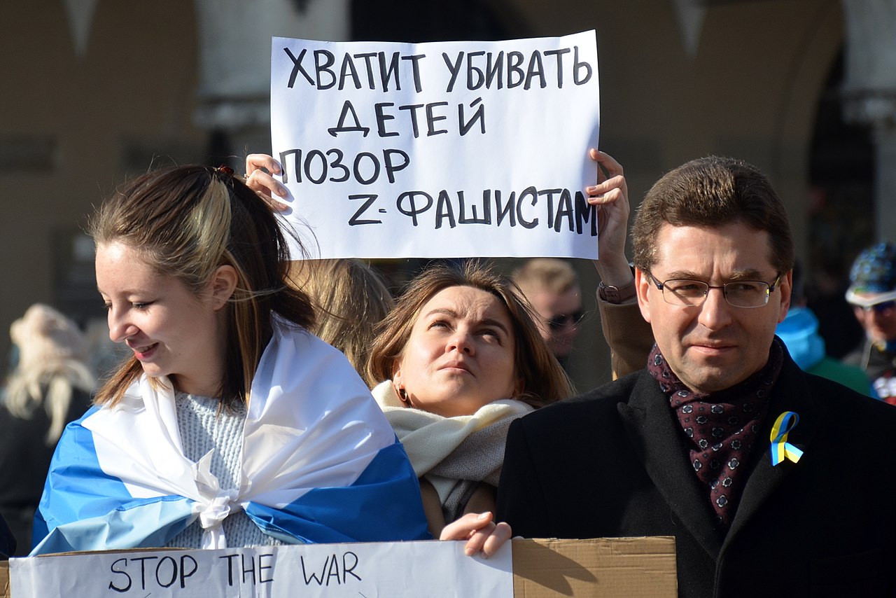 Russian diaspora protests against the war in Ukraine by Silar