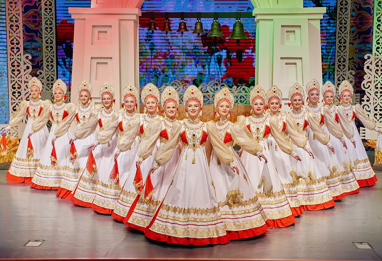 Russian folklore Russian dances and kokoshnik by delo