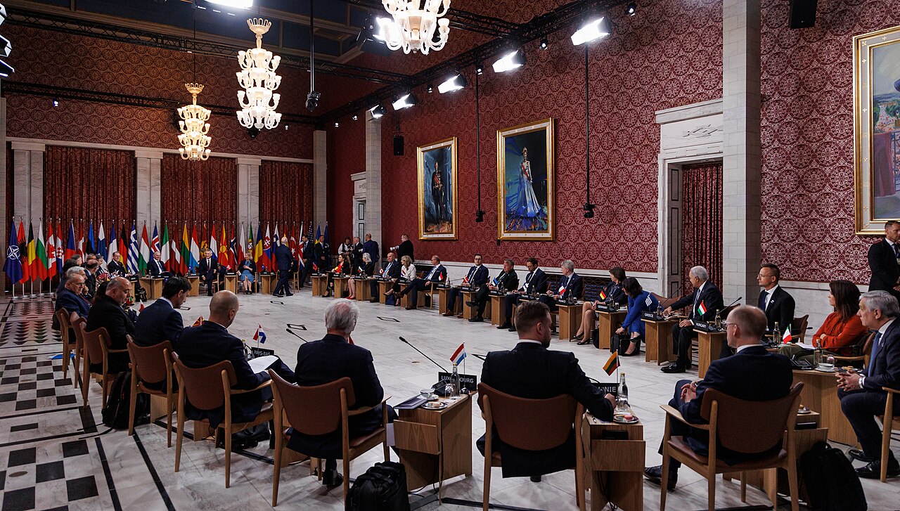 Neformální zasedání ministrů zahraničí NATO v Oslu, Ministerstvo zahraničních věcí Estonska.jpg