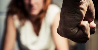wallpaper violence against women e1464522806784