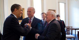 Barack Obama  Joe Biden with Mikhail Gorbachev 3 20.09 e1465196598250