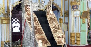 The Throne of Muhammad Ali Shah photo by Shivashishpandey35